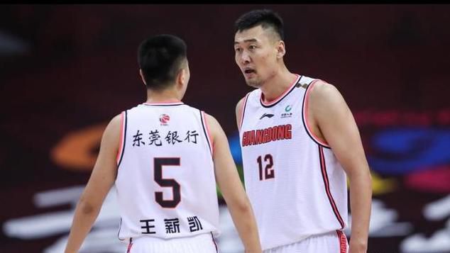 报道称，那不勒斯和尤文图斯已经开始为引援进行筹划，并且都对安特卫普中场维尔梅伦很感兴趣。